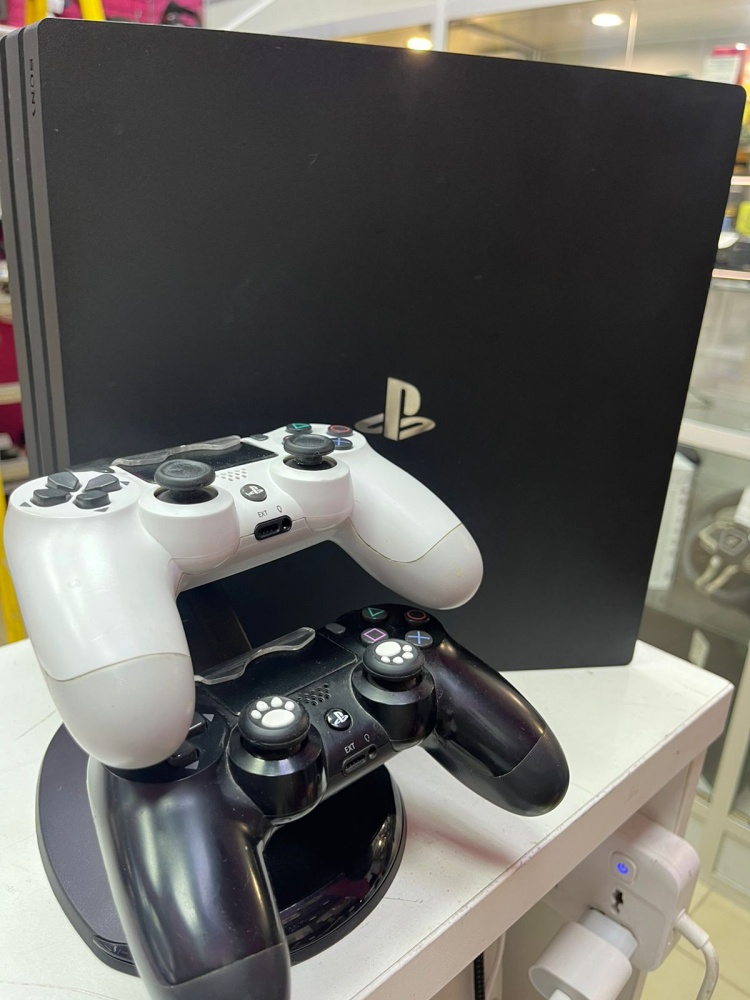 Игровая приставка Sony PlayStation 4 PRO