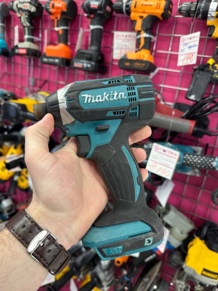 Гайковерт MAKITA DTD 153