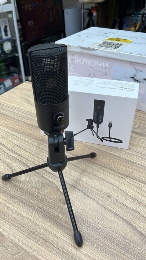 Микрофон FIFINE K680