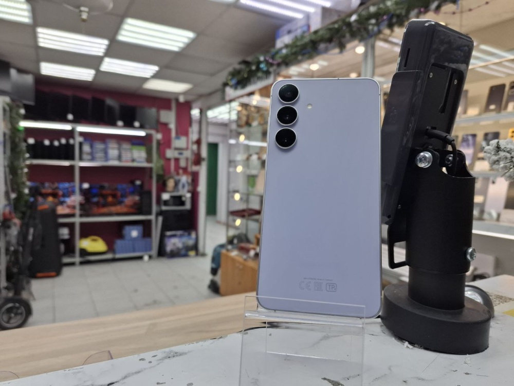 Смартфон Samsung S25 FE