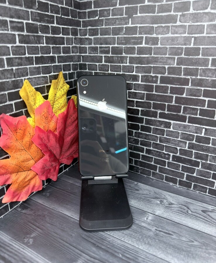 Смартфон iPhone XR 64 Gb 100%