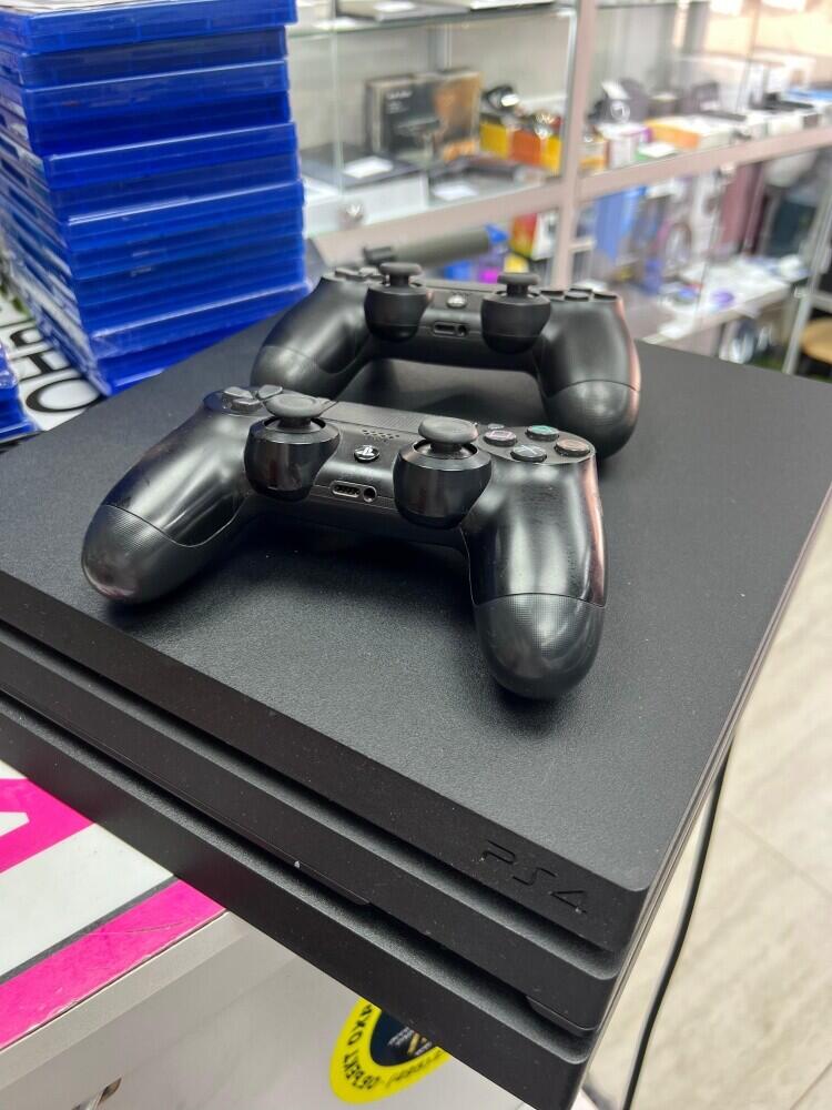 Игровая приставка Sony PlayStation 4 PRO 1TB