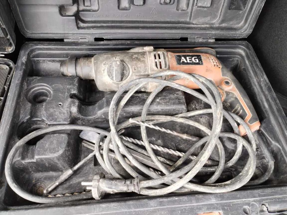 Перфоратор AEG