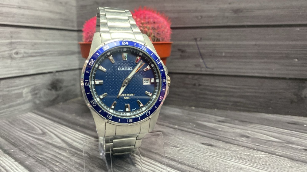 Часы Casio