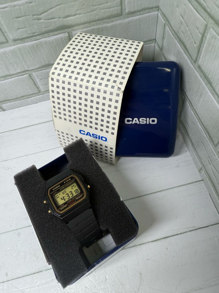 Часы CASIO