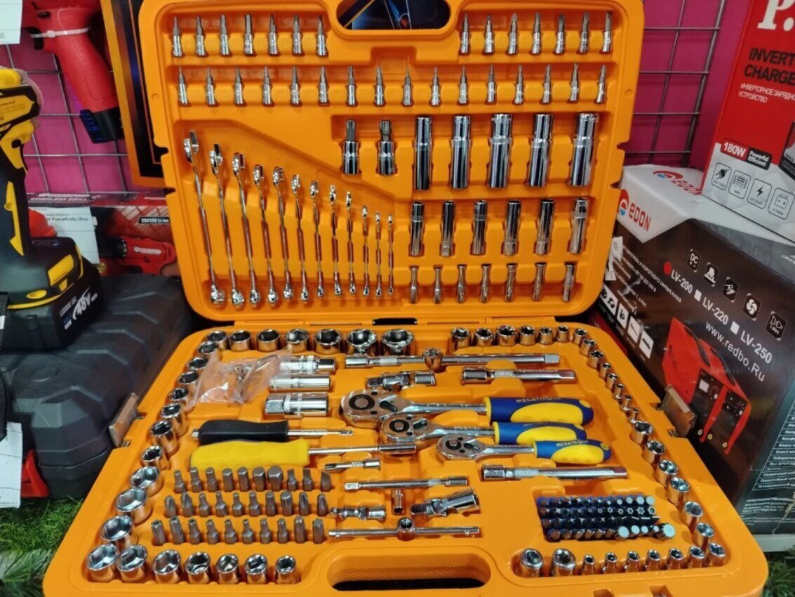 Набор ключей MEGATOOLS