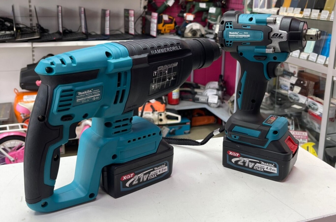 Набор Makita 2 в 1 ( гайковер,перфоратор)