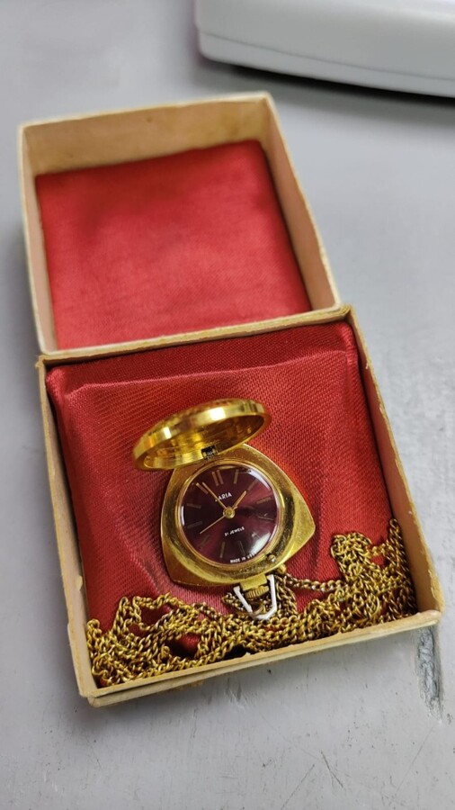 Часы-кулон Заря СССР