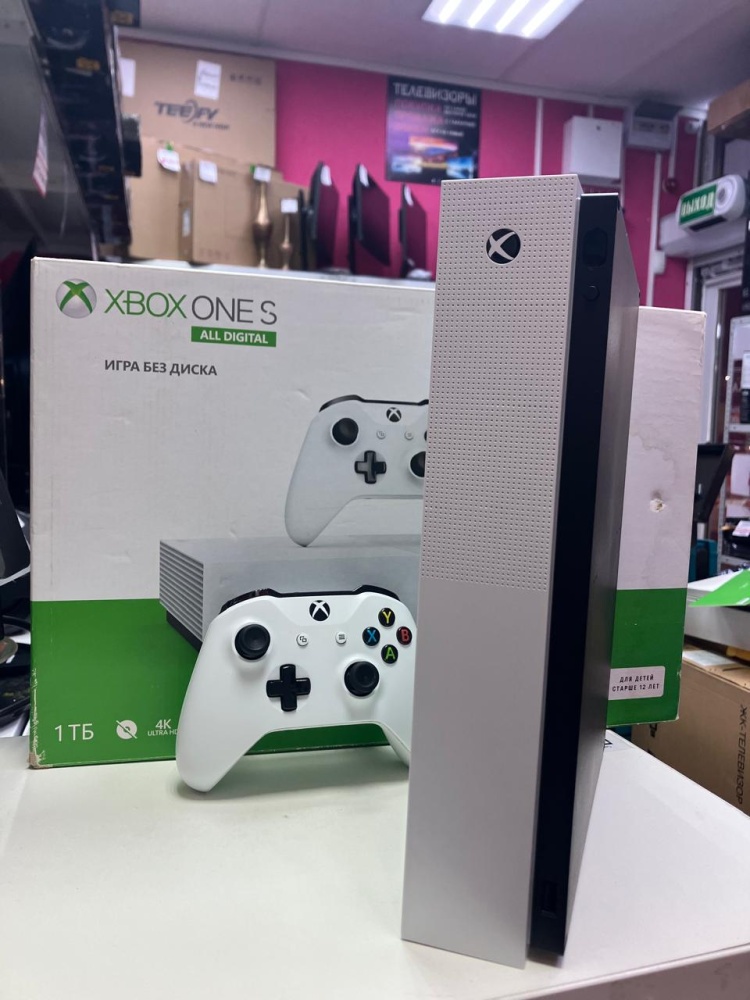 Игровая приставка XBOX ONE S