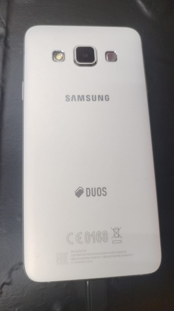 Смартфон Samsung A3 16 гб