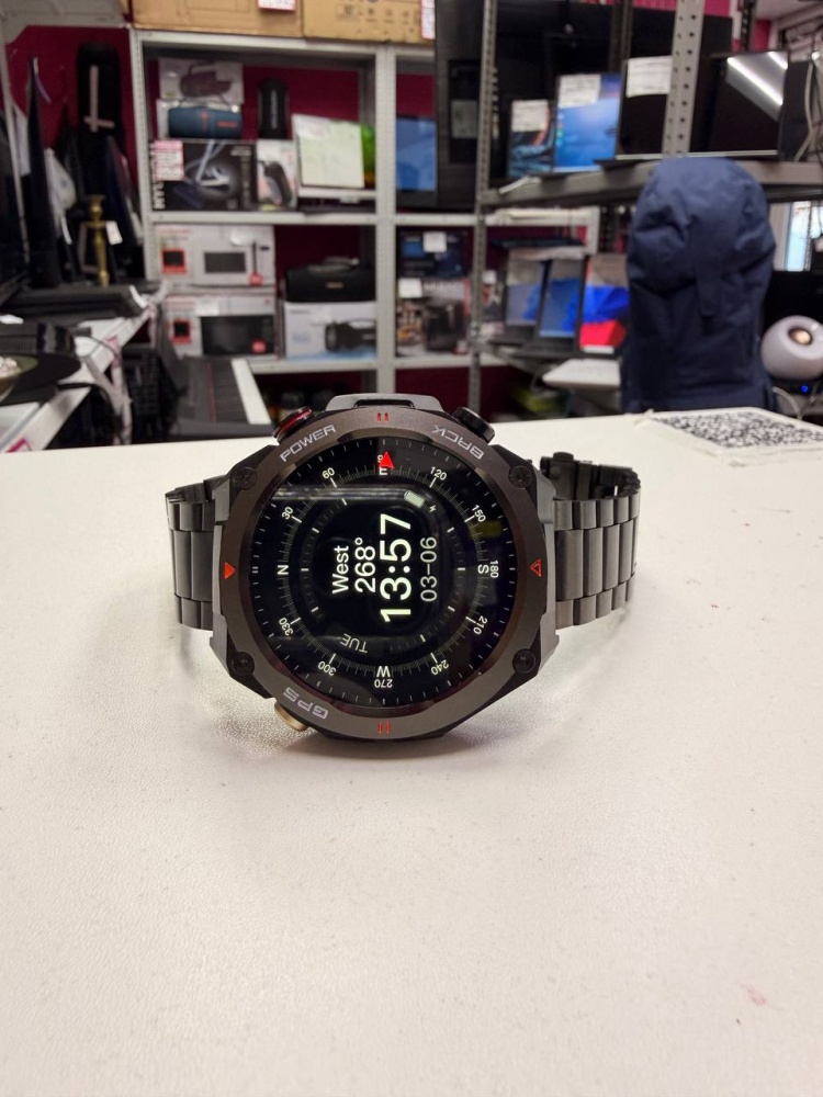 Смарт-часы YAKOV