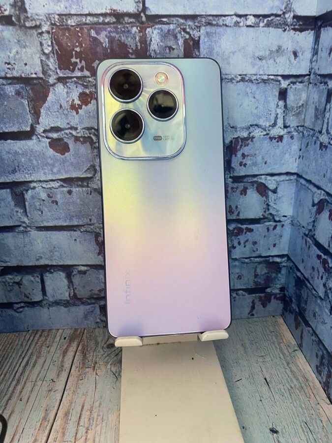 Мобильный телефон Infinix HOT 40 Pro 12\256
