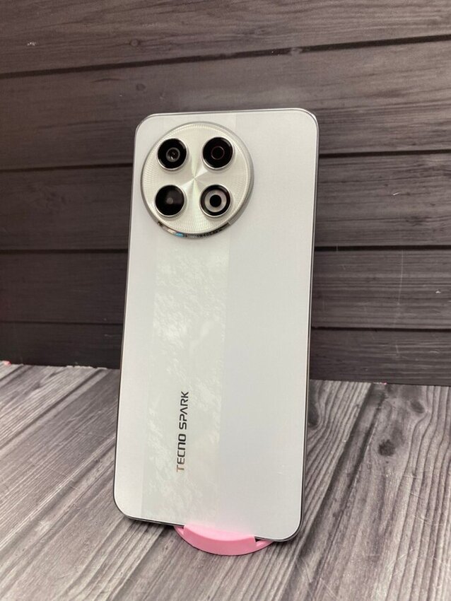 Мобильный телефон Tecno spark 30 pro 8\256