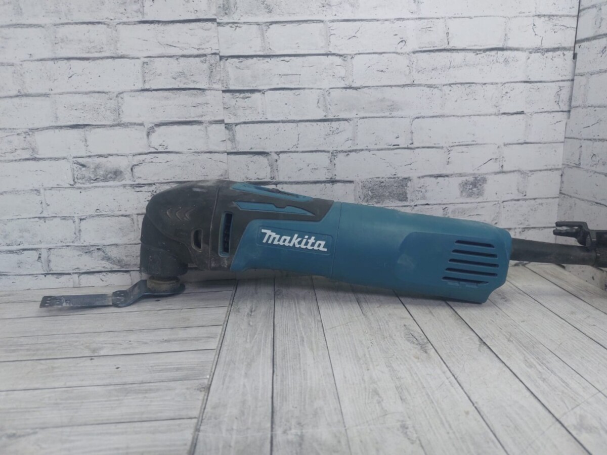 Реноватор Makita TM300C