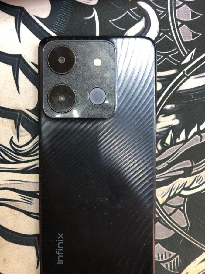 Мобильный телефон Infinix smart 7 3/64