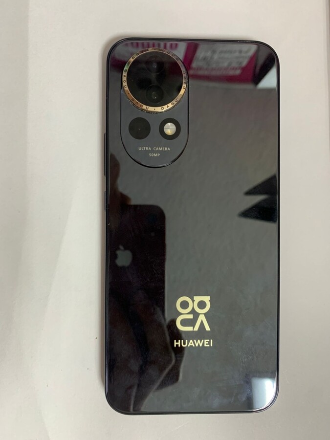 Смартфон Huawei Nova 13