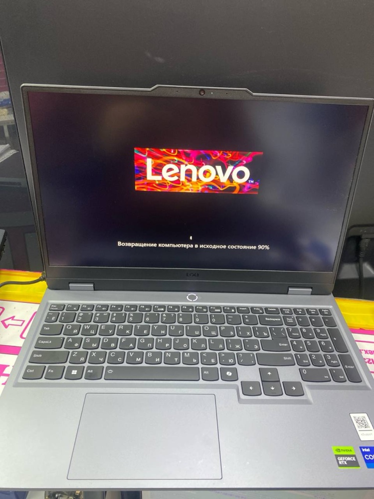Игровой Ноутбук Lenovo LOQ 15IRX9