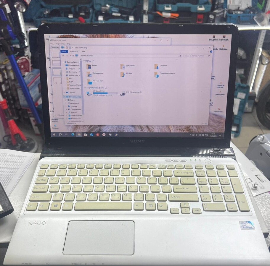 Ноутбук Sony sve151j11v