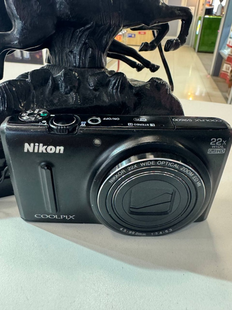 Фотоаппарат Nikon S9600