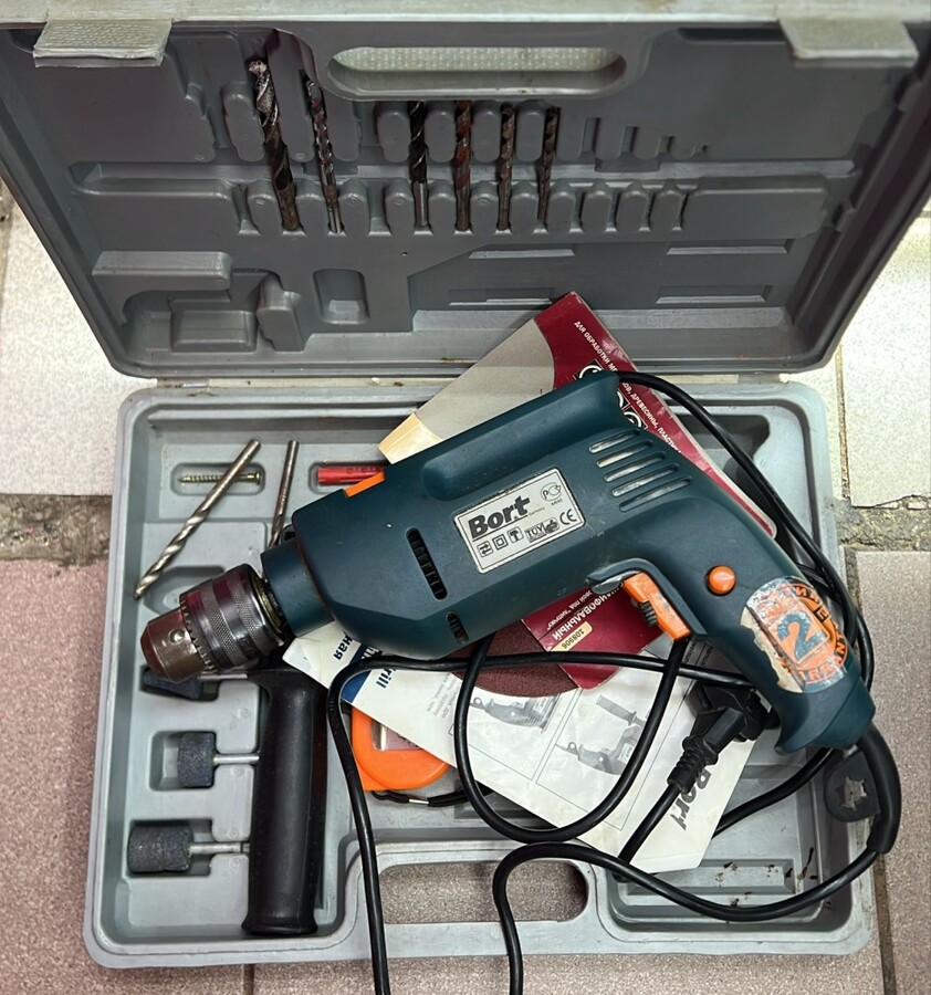 Дрель bort BSM-650K