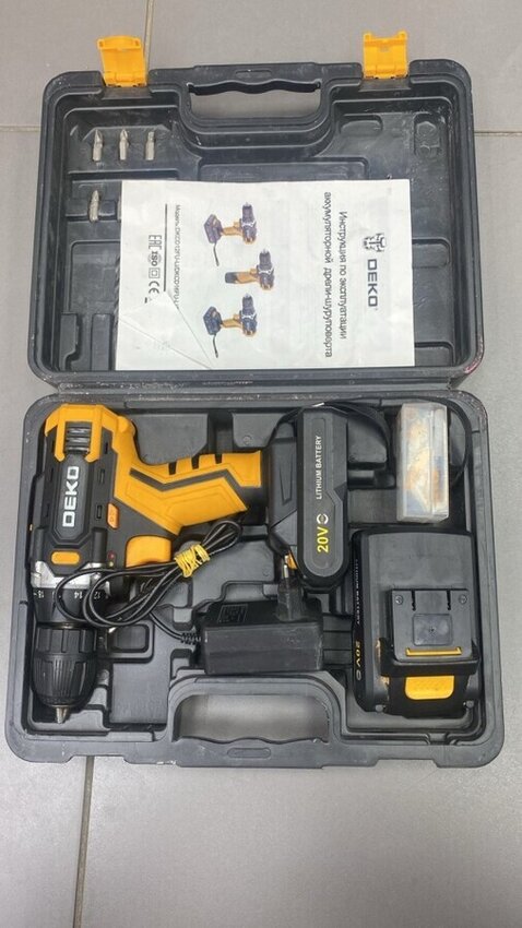 Шуруповерт DEKO 20V