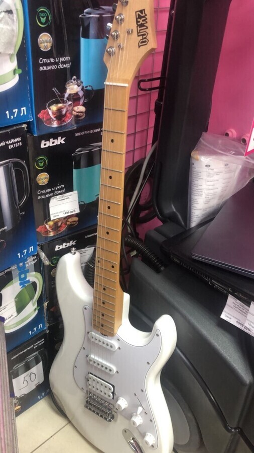 Электрогитара DJTXZ DST-07