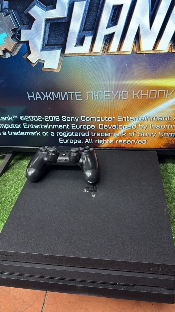 Игровая приставка Sony PlayStation 4 PRO