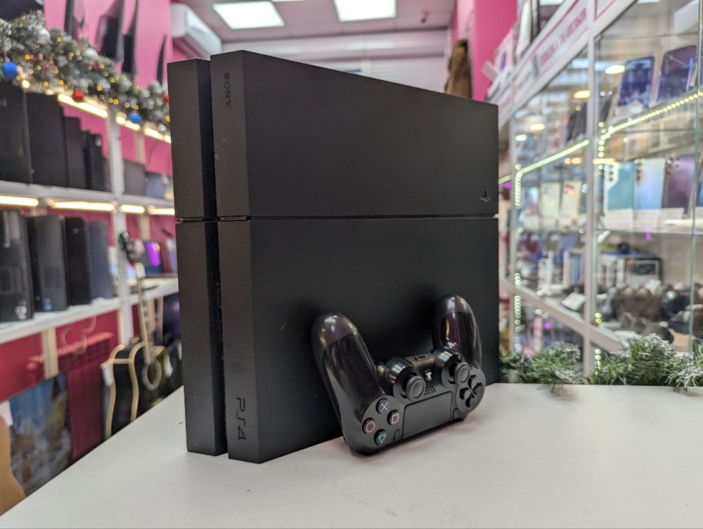 Игровая приставка Sony PlayStation 4 Fat 1Tb