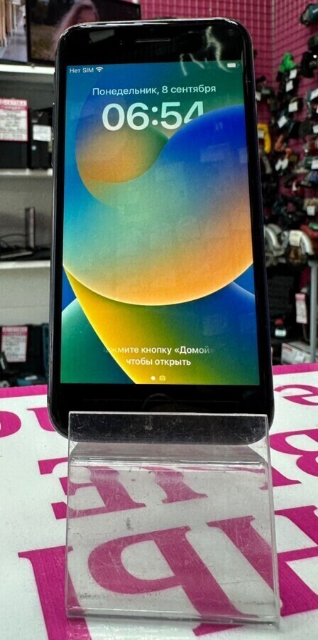 Смартфон iPhone 8 64 Gb