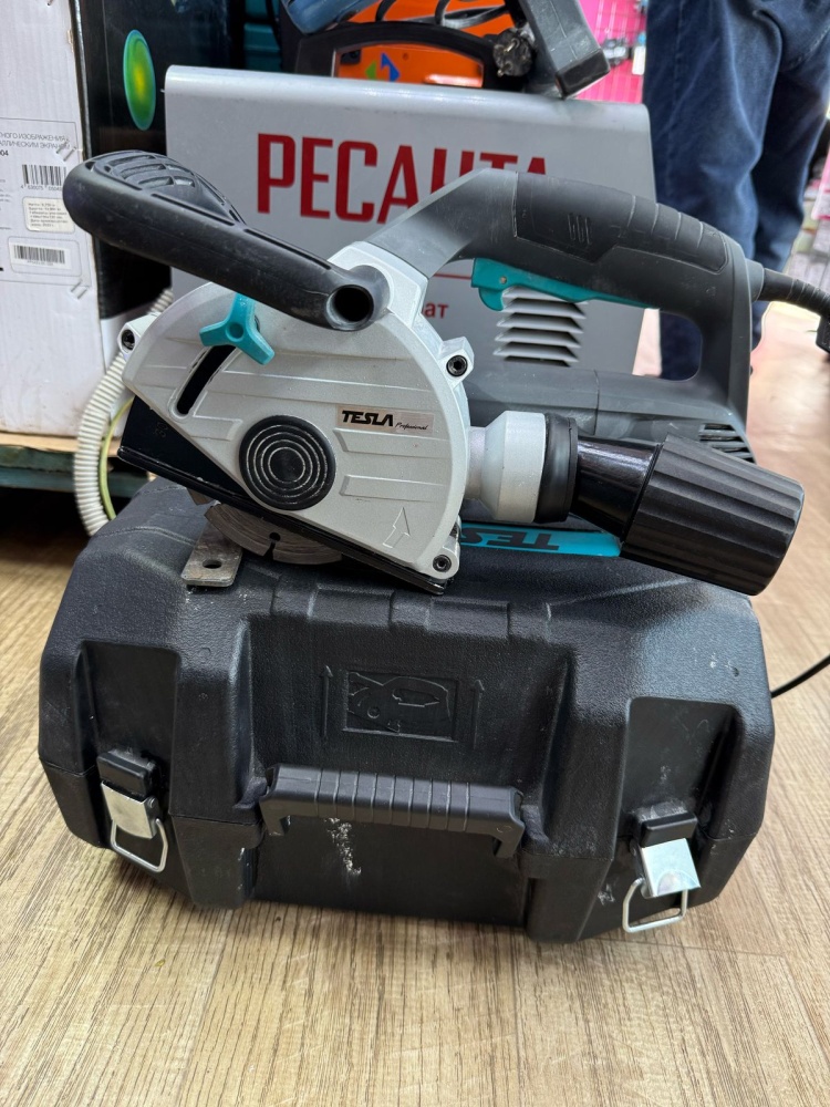 Штроборез Tesla TWC120