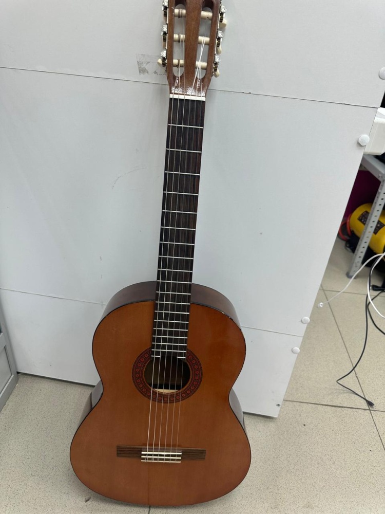 Гитара для PS  YAMAHA C 40