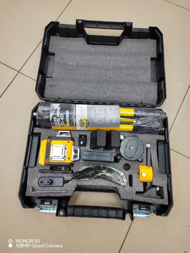 Лазерный уровень DeWalt(реплика)