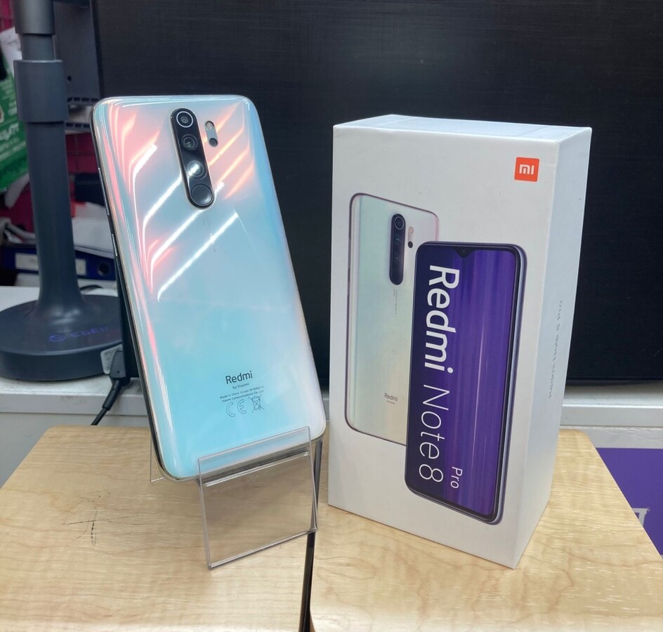 Смартфон Realme 8 PRO 6/64