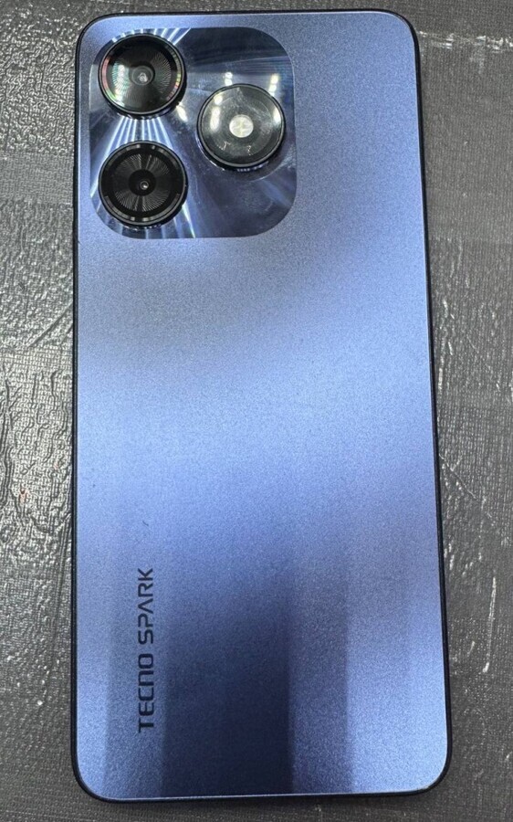 Мобильный телефон Tecno