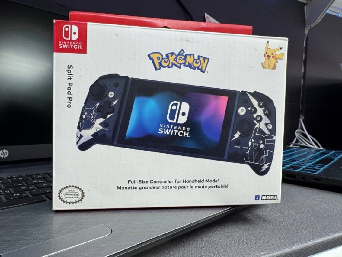 Геймпад nintendo пикачу