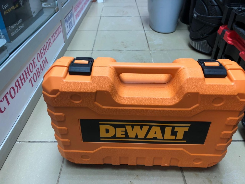 Перфоратор Dewalt