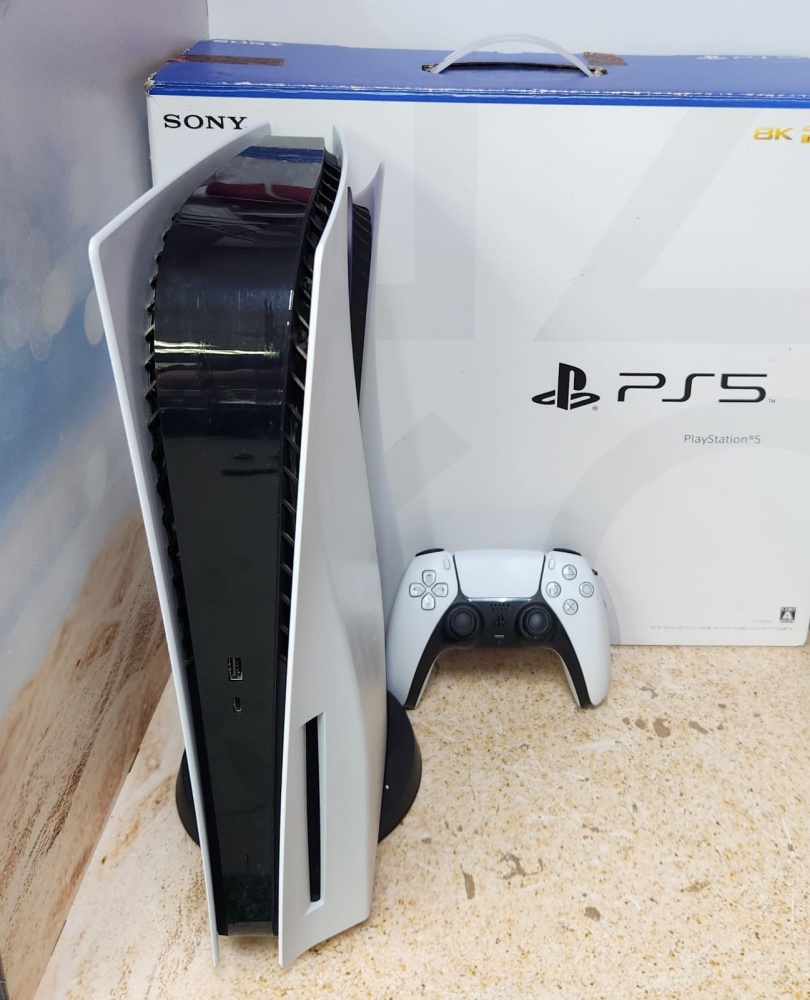Игровая приставка Sony PlayStation 5  FAT 825 GB