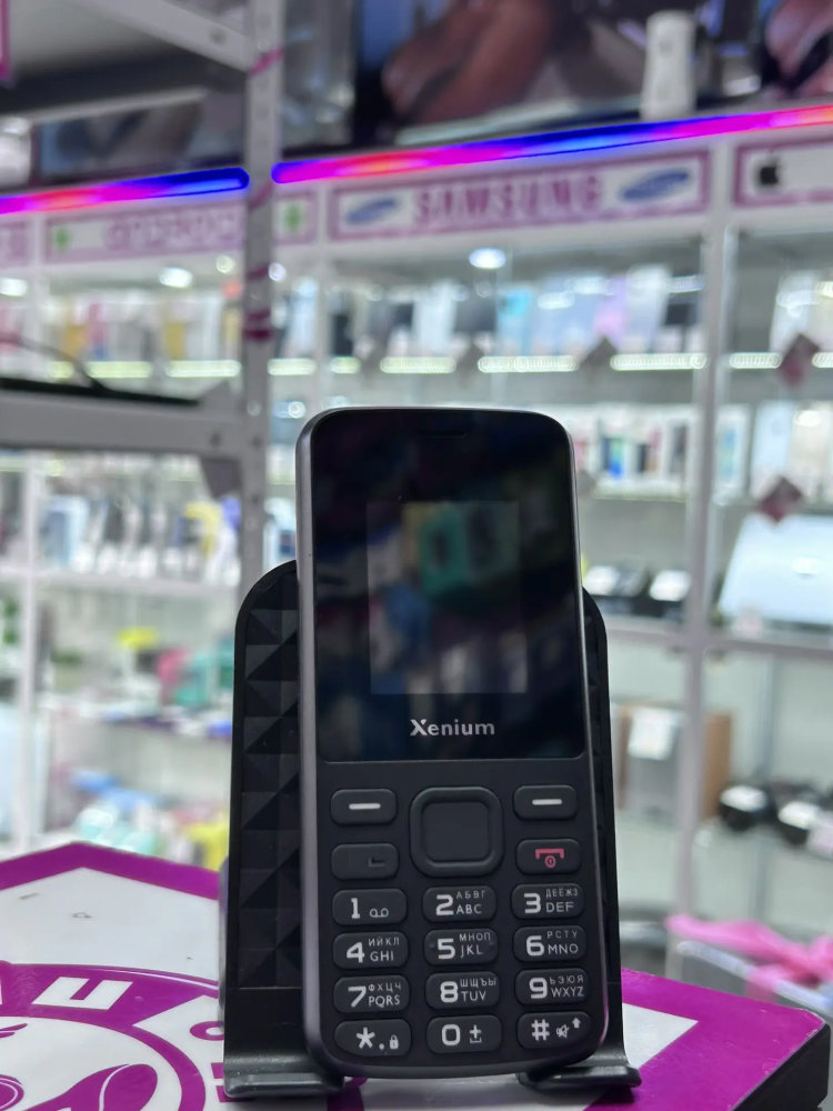 Мобильный телефон Philips X175