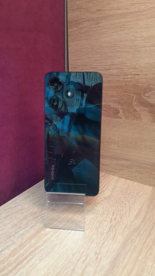Мобильный телефон Infinix hot 30\128