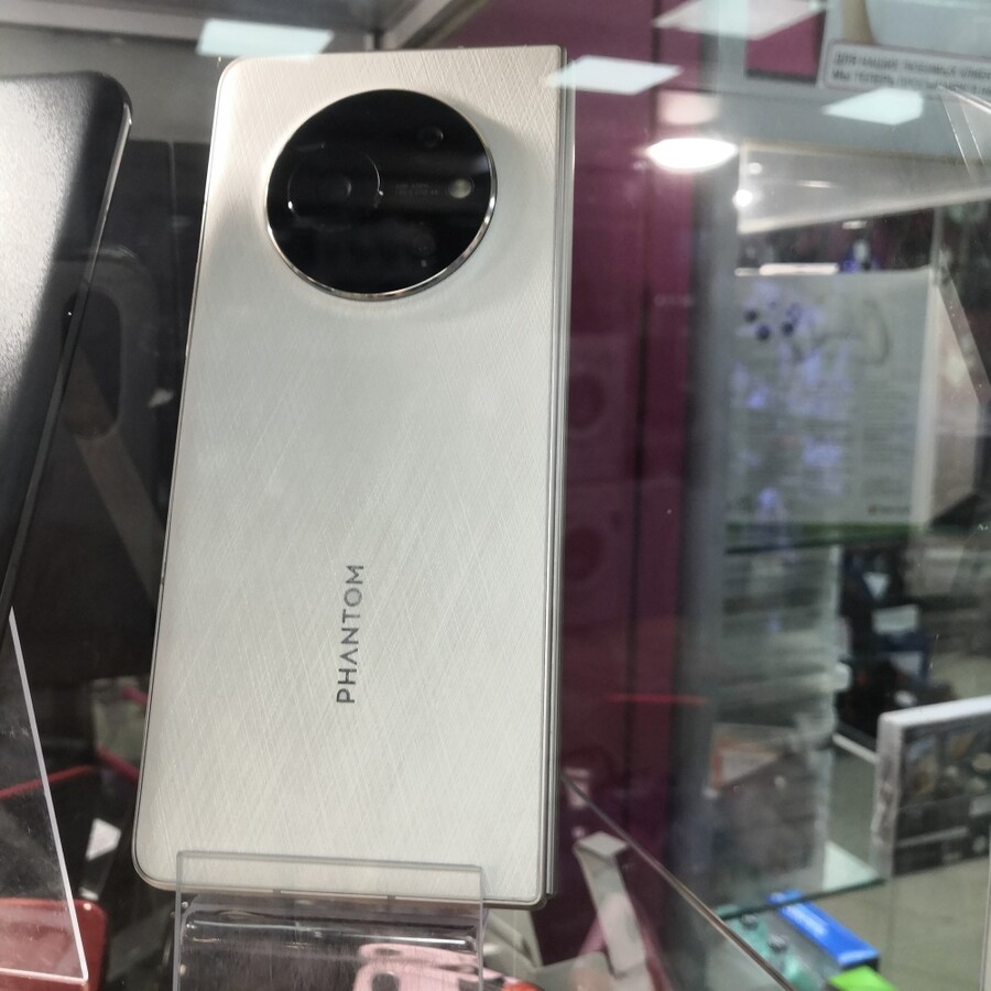Мобильный телефон Tecno Phantom V Fold