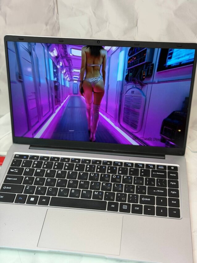 Ноутбук iBook 16