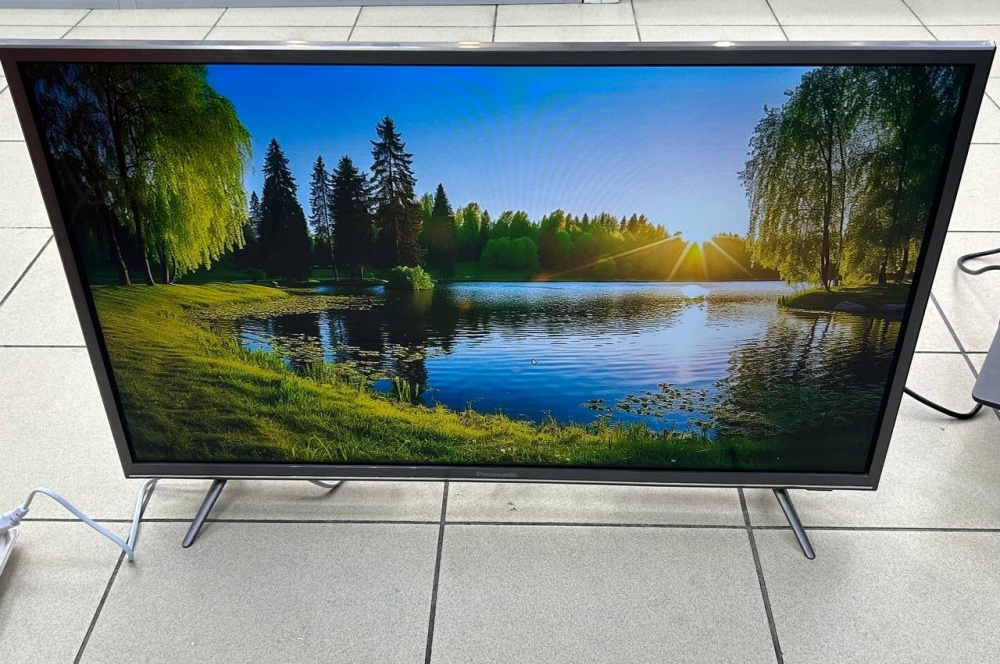 Телевизор Panasonic TX-32fsr400