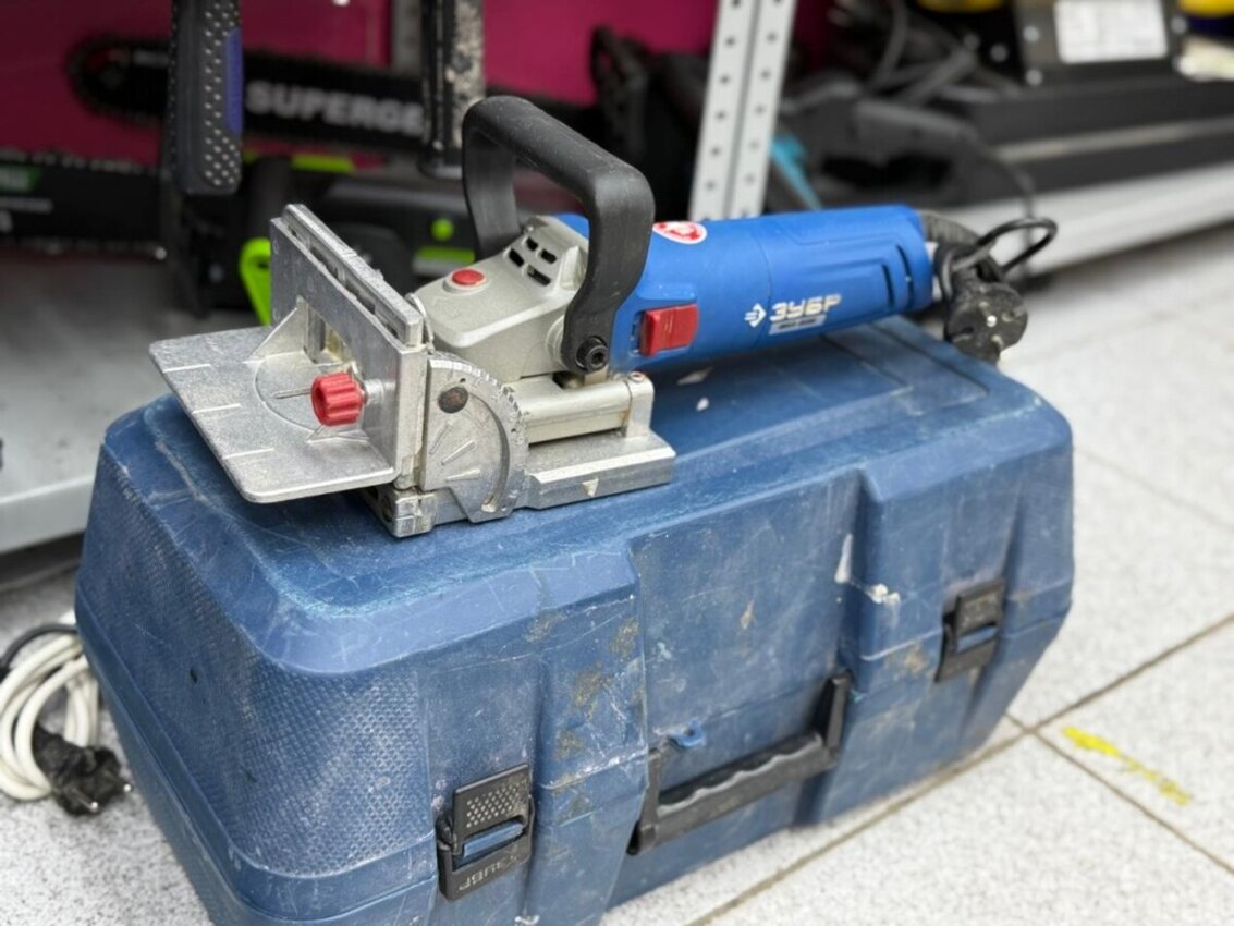 Фрезер ламельный Зубр ФПЛ-950