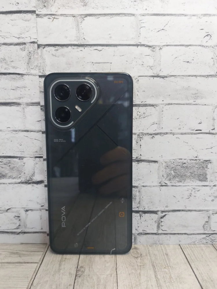Мобильный телефон Tecno Pova7 12/256