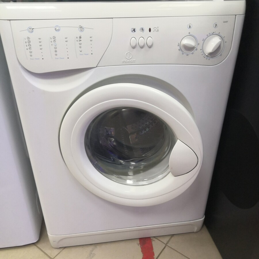 Стиральная машина indesit w63t 7кг