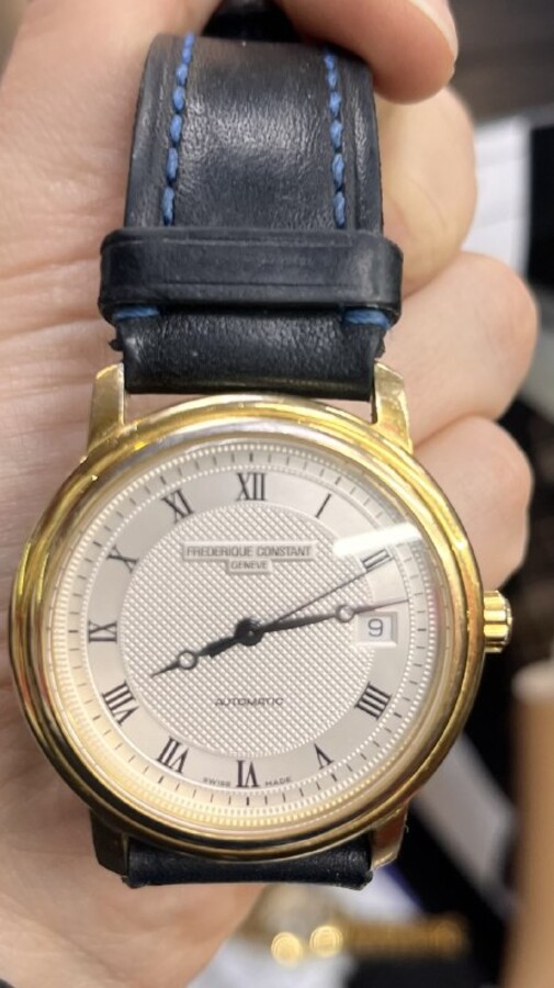 Часы FREDERIQUE CONSTANT