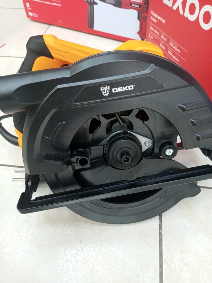 Циркулярная пила Deko cs1500dk