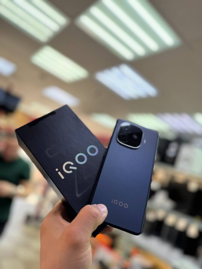 Смартфон Vivo IQOO Z9 12/512Gb