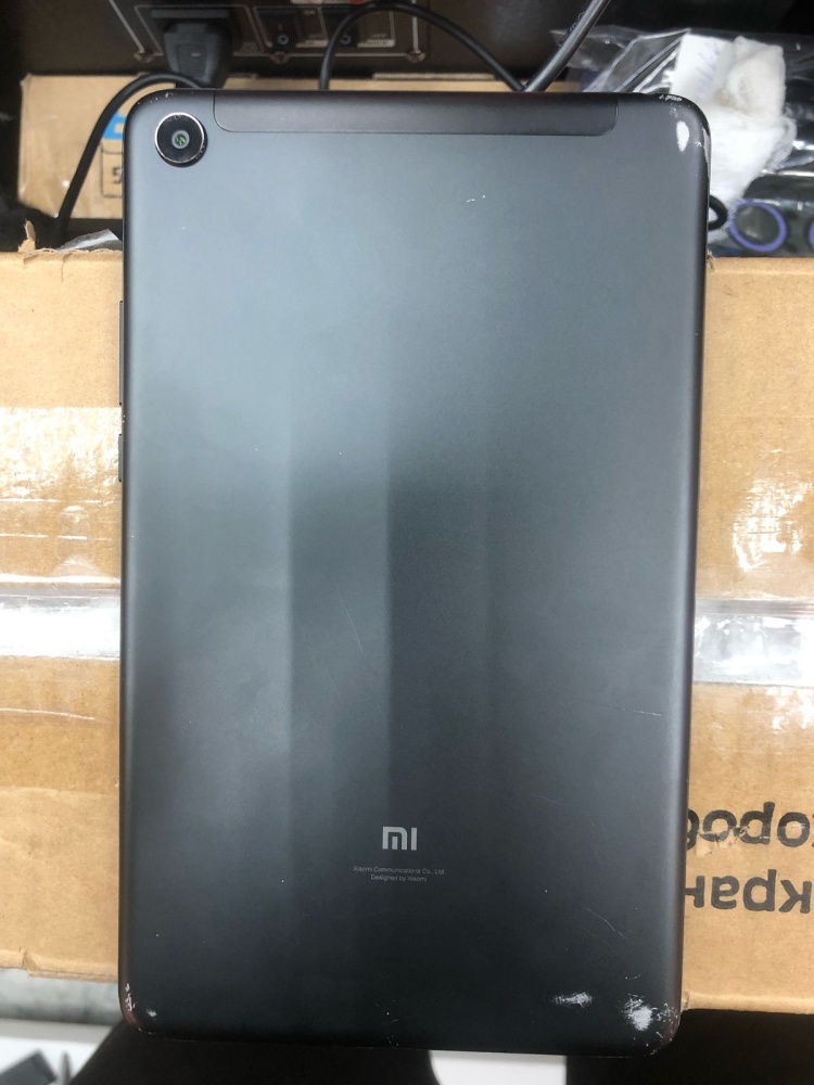 Планшет Xiaomi mi pad 4