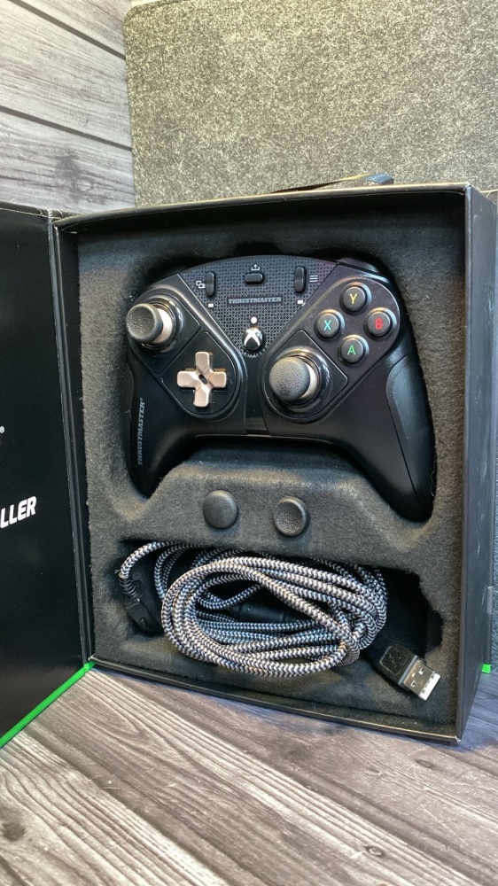 Геймпад Thrustmaster Eswap X Pro controller для PC\Xbox ONE